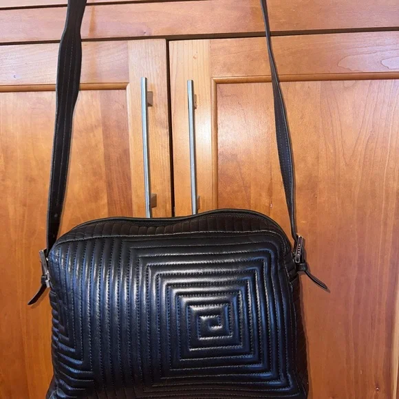 Bally Black Lambskin Quilted Geometric Shoulder Bag | Vintage | EUC - Picture 13 of 13